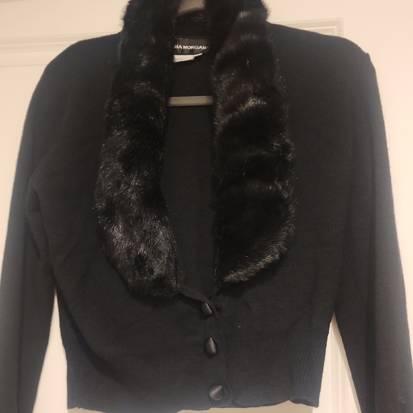 Donna Morgan Womans Black 100% Merino Wool Cardigan with Faux Fur Sleeve/Collar - Picture 2 of 9